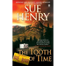 The Tooth of Time: A Maxine and Stretch Mystery