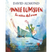 Annie Lumsden, La Niña del Mar