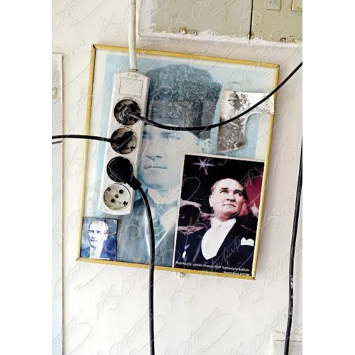 Mine Dal: Everybody's Atatürk