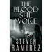 The Blood She Wore: A Sarah Greene Supernatural Mystery