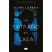 Un Extraño En Casa / A Stranger in the House